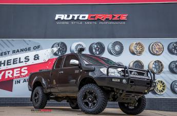 TOYOTA HILUX N70 4WD GD04 MATTE BLACK